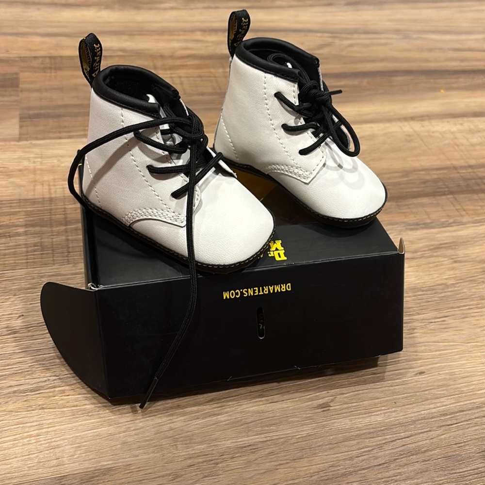 Dr. Martens airwair size 3 worn once